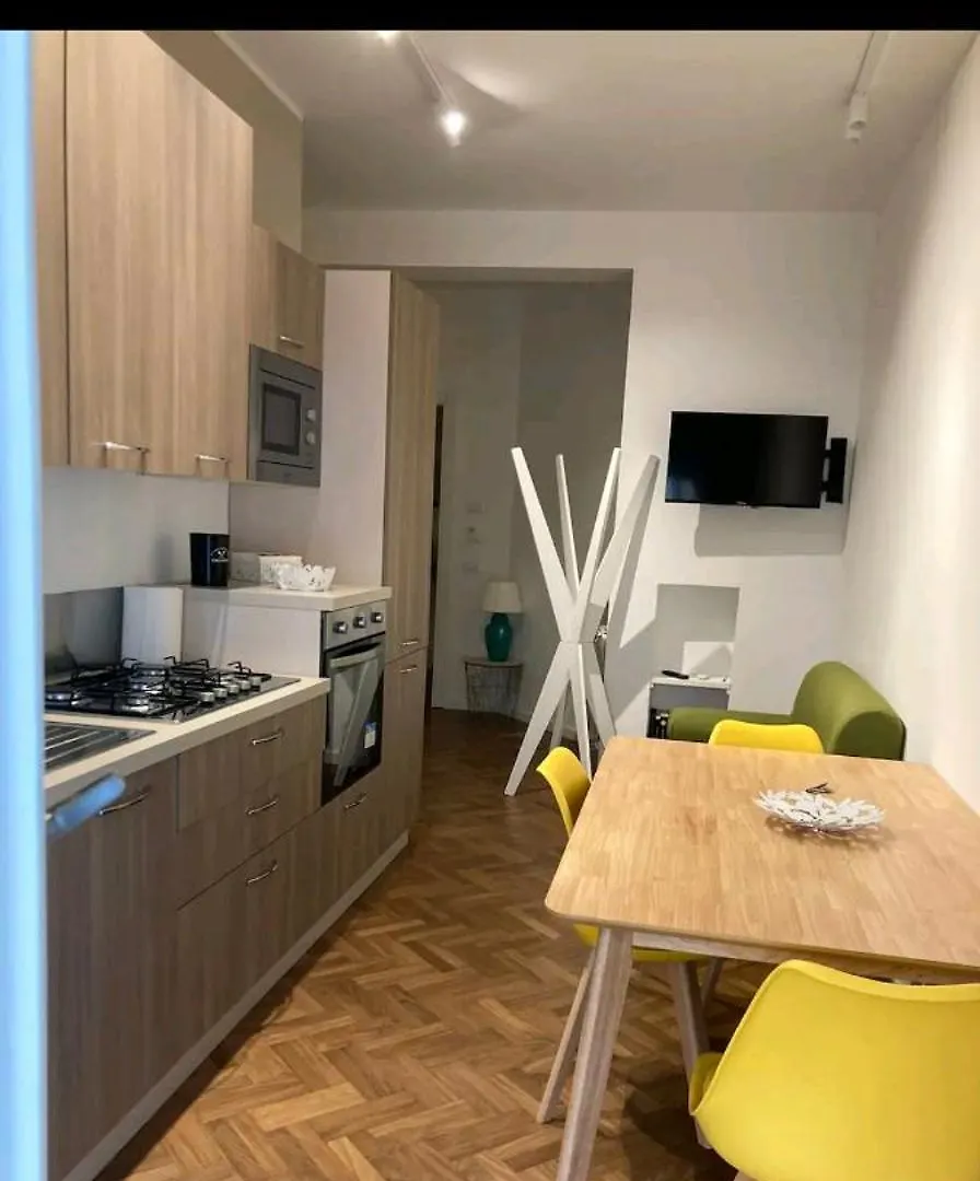 Casa Vacanze Monroe 팔레르모 아파트